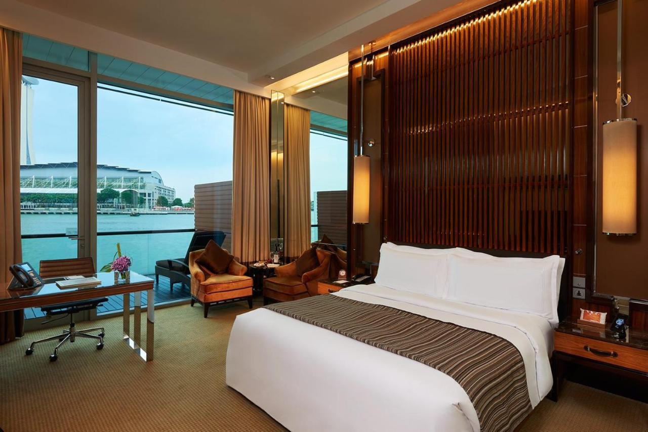 Khách sạn The Fullerton 5*
